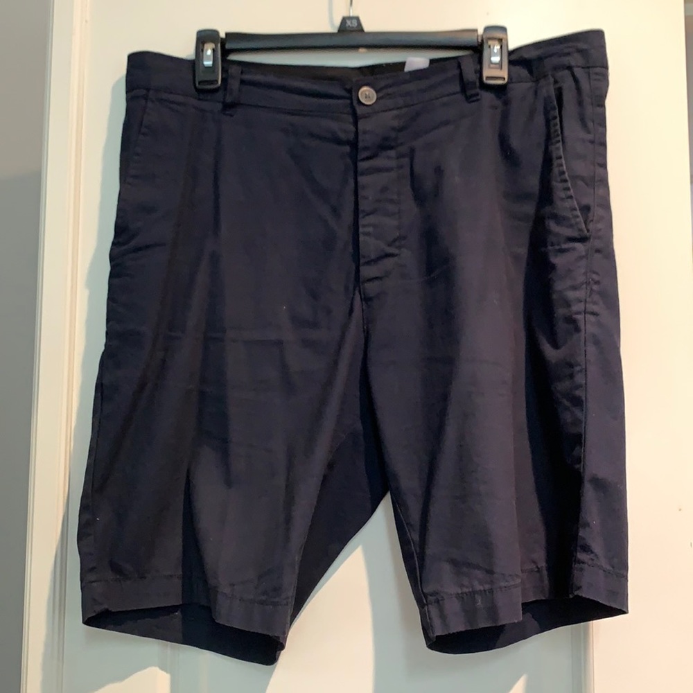 H&M navy shorts